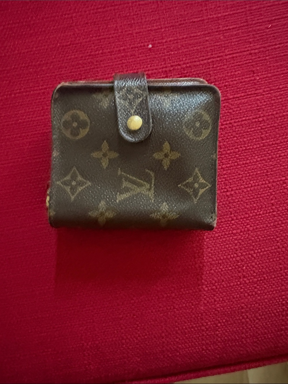 Louis Vuitton Monogram Canvas Small Snap compact wallet